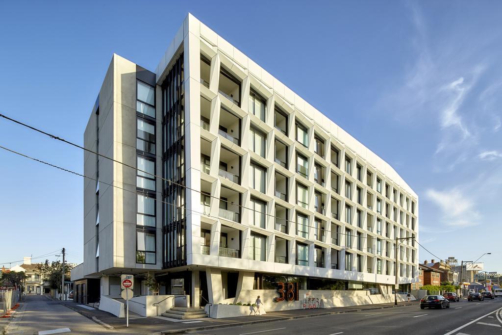 381克雷蒙公寓式酒店 墨尔本 外观 照片 The apartment building in 2012