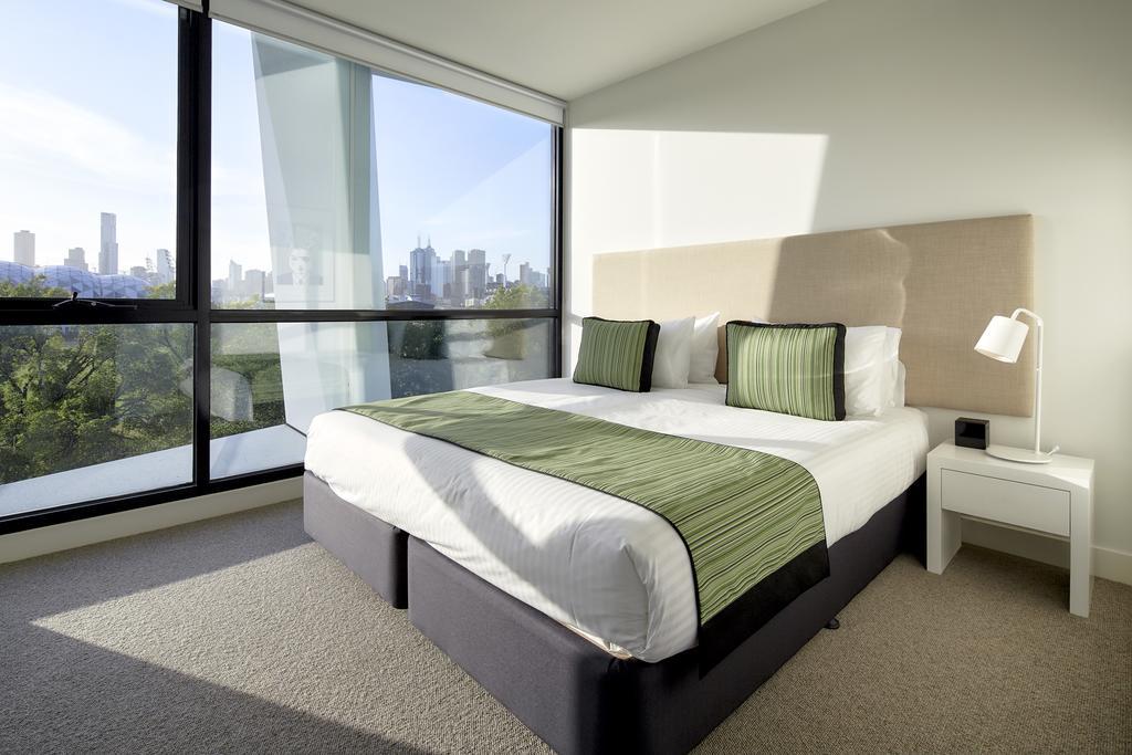 381克雷蒙公寓式酒店 墨尔本 外观 照片 A bedroom at the Emporium Hotel South Bank